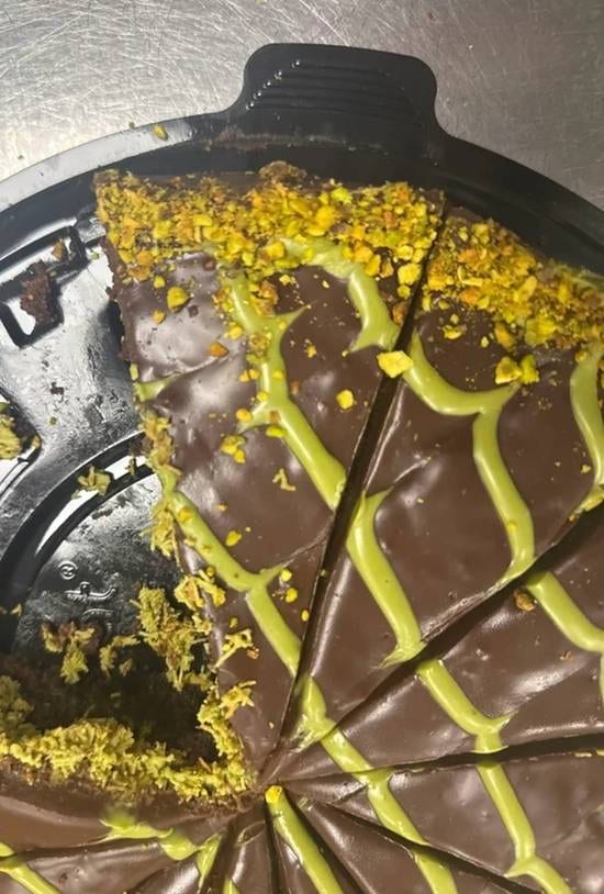 Dubai Brownie Knaffeh.